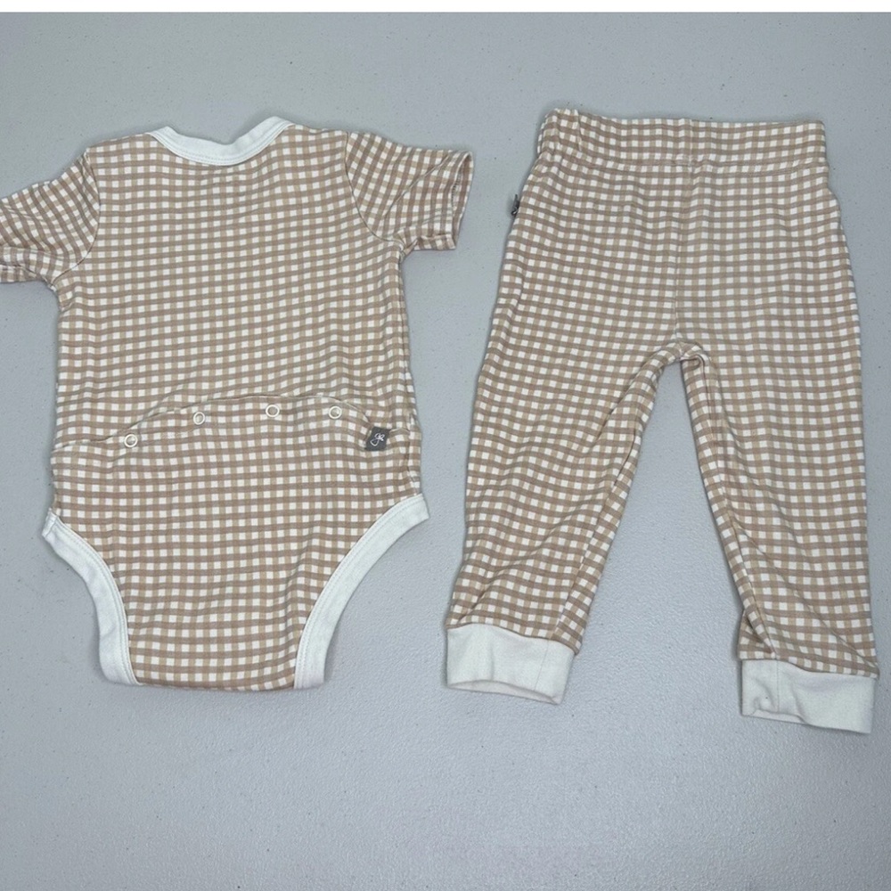 GOUMI PICNIC 2 PIECE INFANT BABY PANTS ONSIE SET 6-12 MOS NWOT